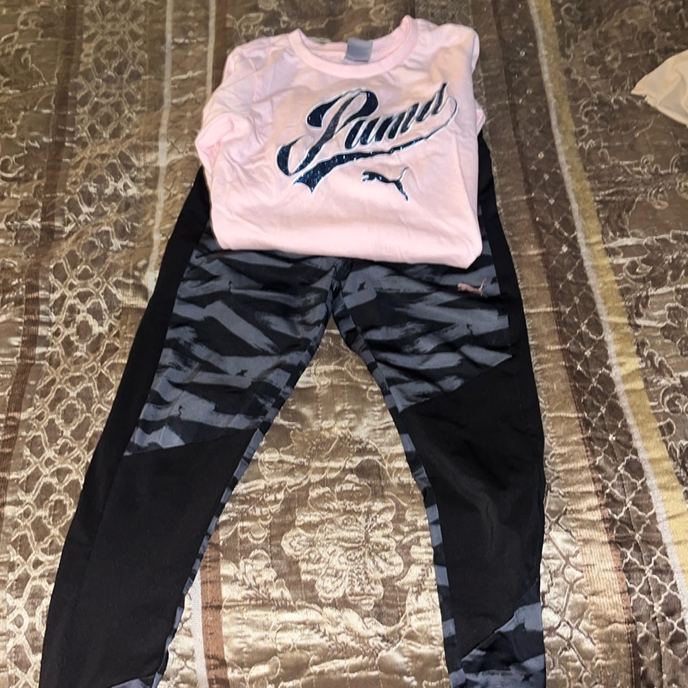 Puma Girls Leggings/Tights And Top Size 8/10 preowned